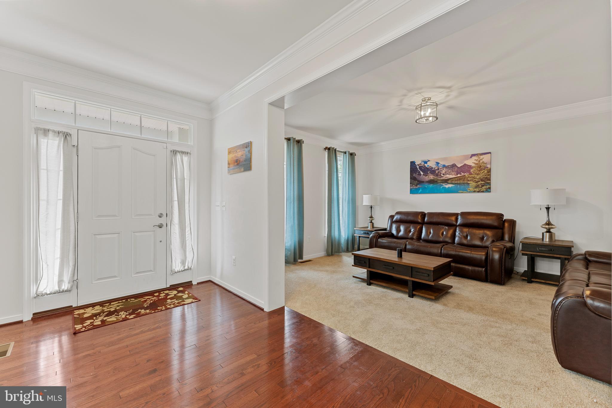 8 BROOMFIELD DRIVE
