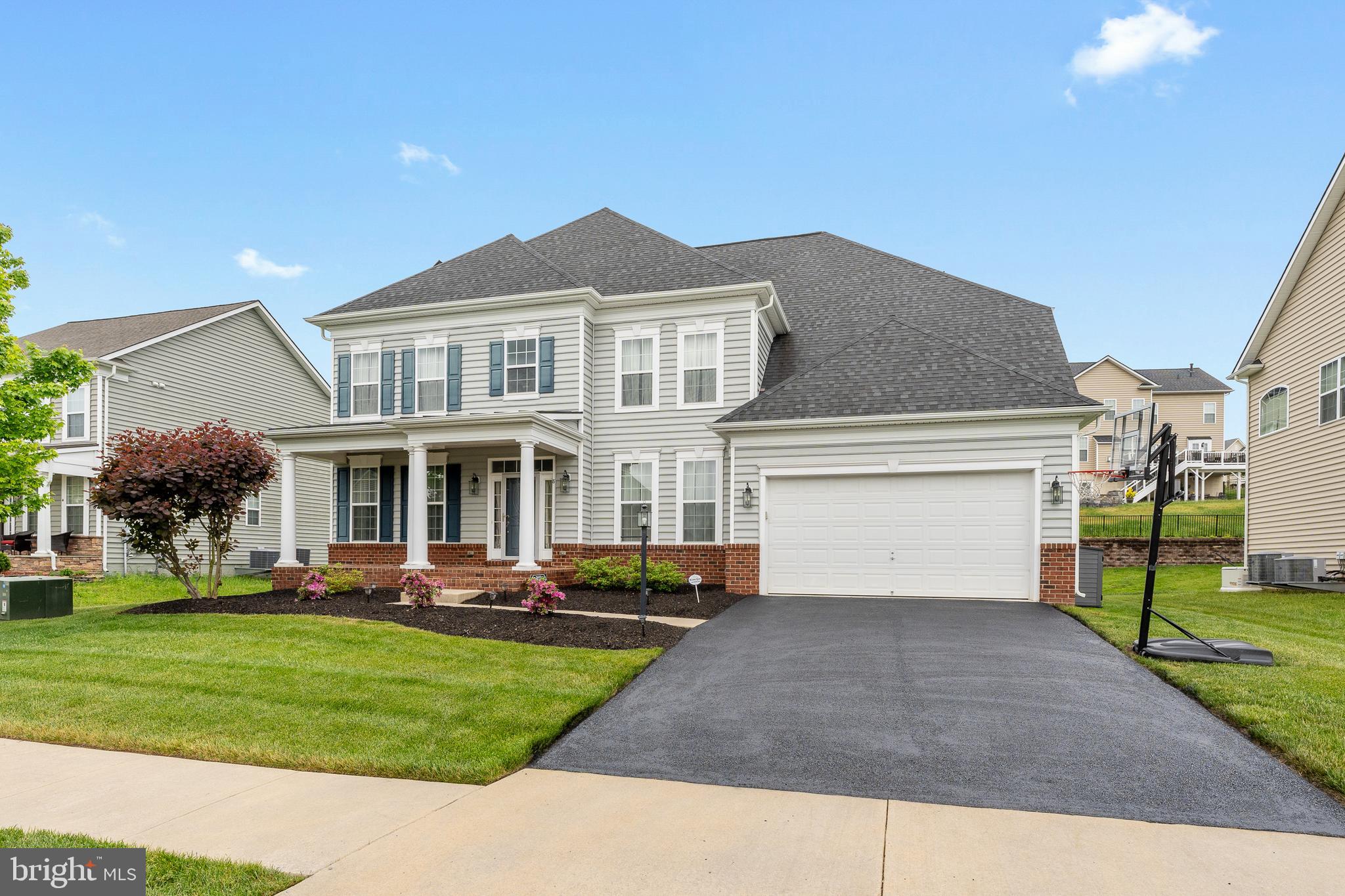 8 BROOMFIELD DRIVE