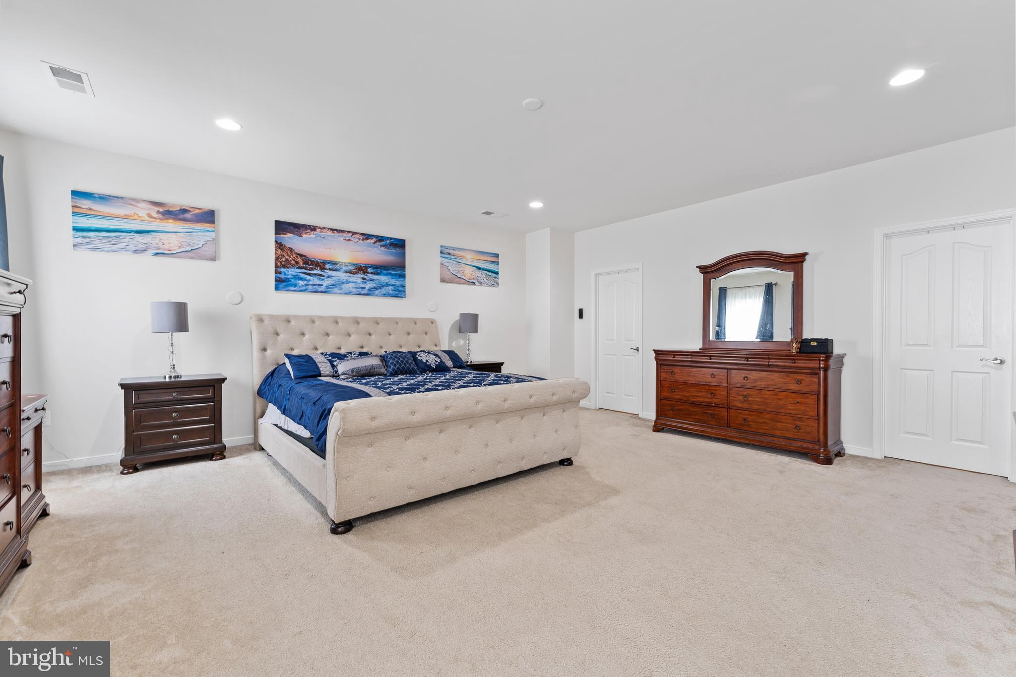8 BROOMFIELD DRIVE