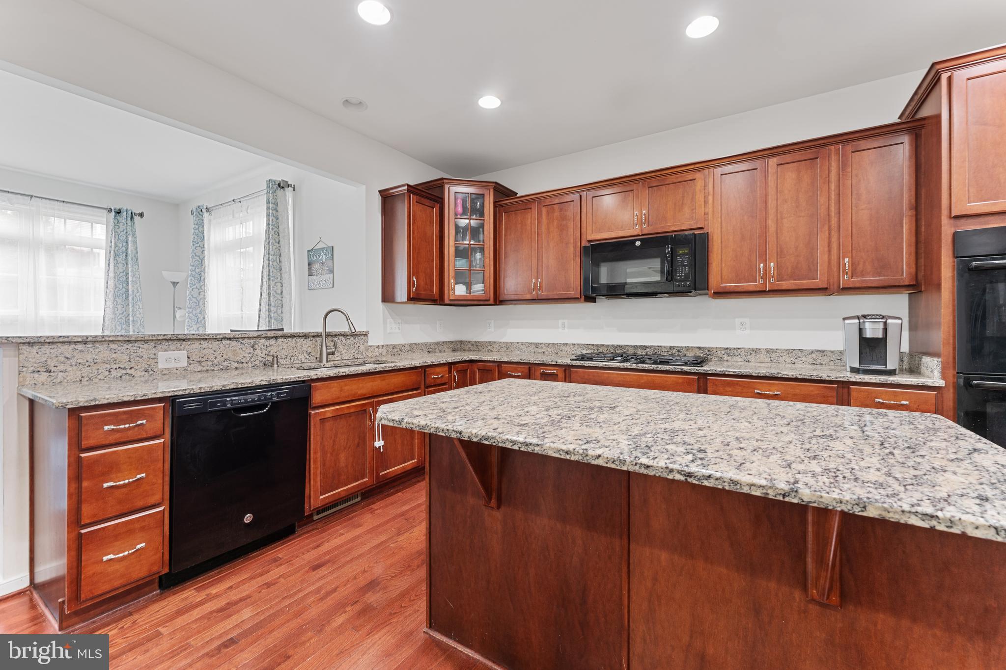 8 BROOMFIELD DRIVE