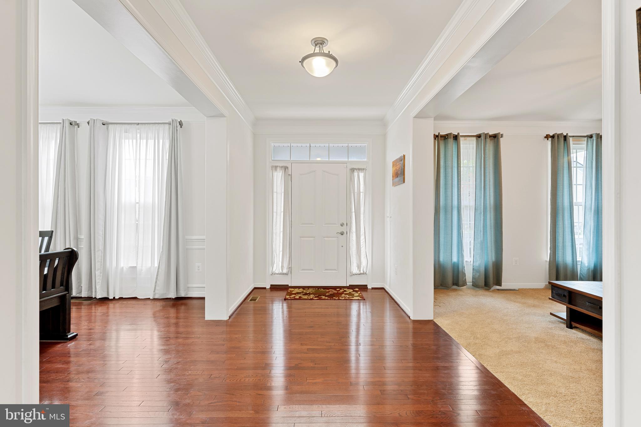 8 BROOMFIELD DRIVE