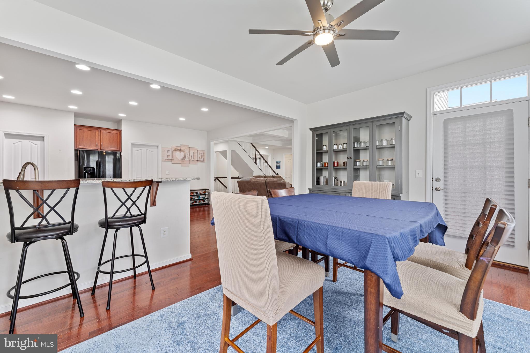 8 BROOMFIELD DRIVE