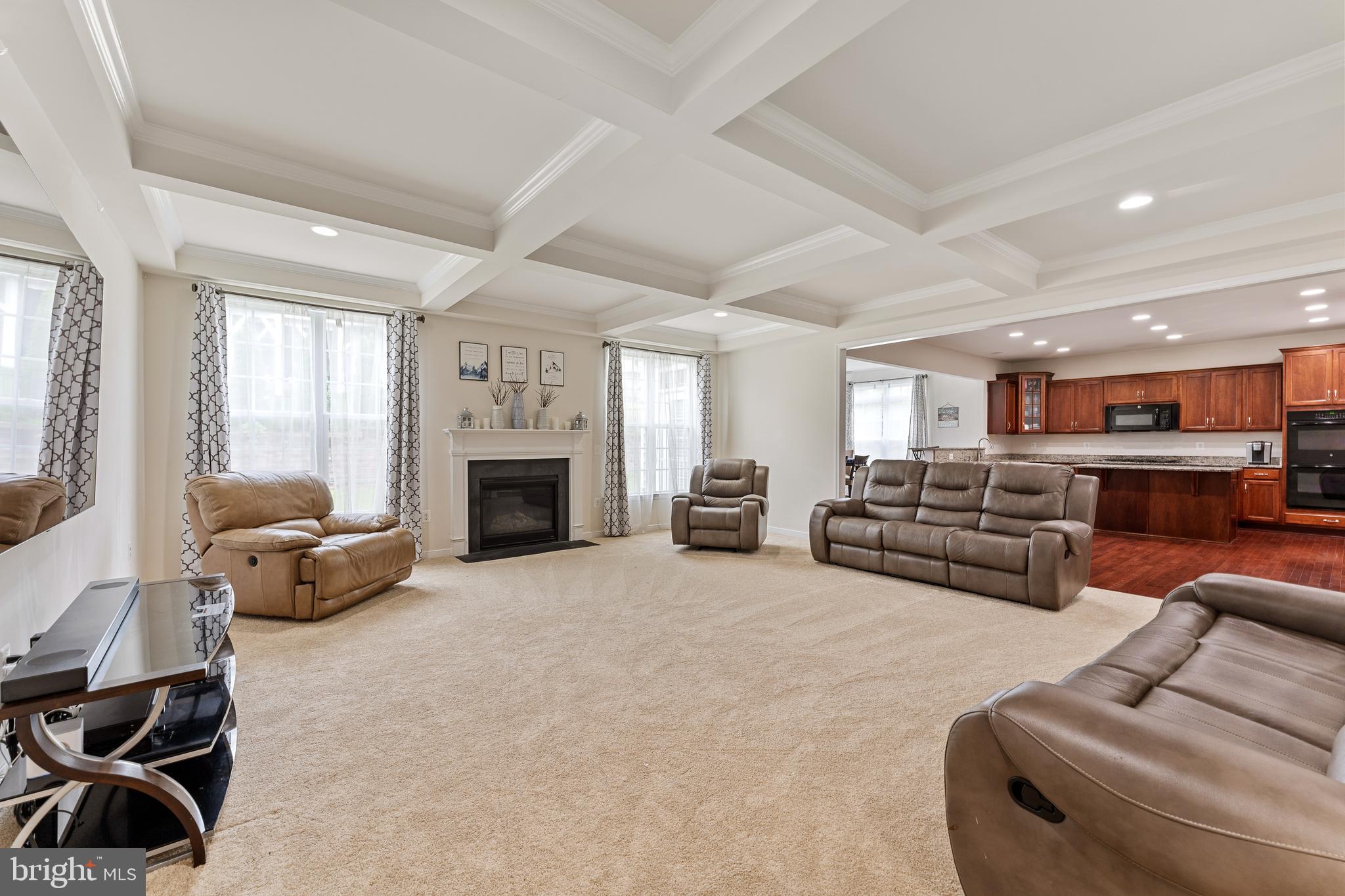 8 BROOMFIELD DRIVE
