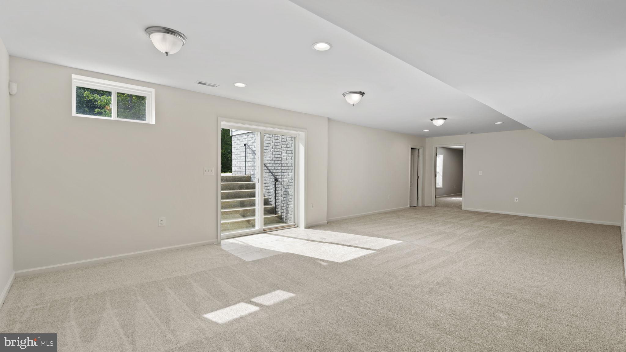 15 CRANES BLUFF COURT