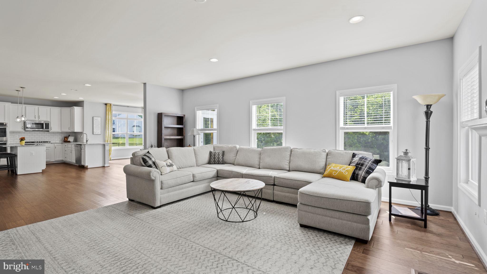 15 CRANES BLUFF COURT
