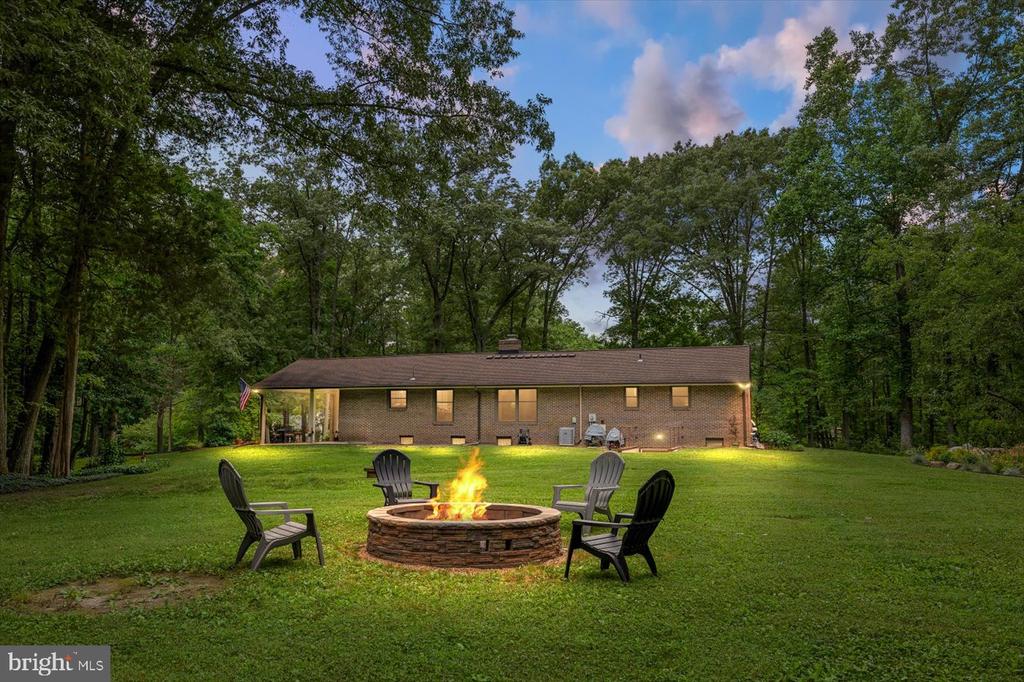 228 DOGWOOD DRIVE
