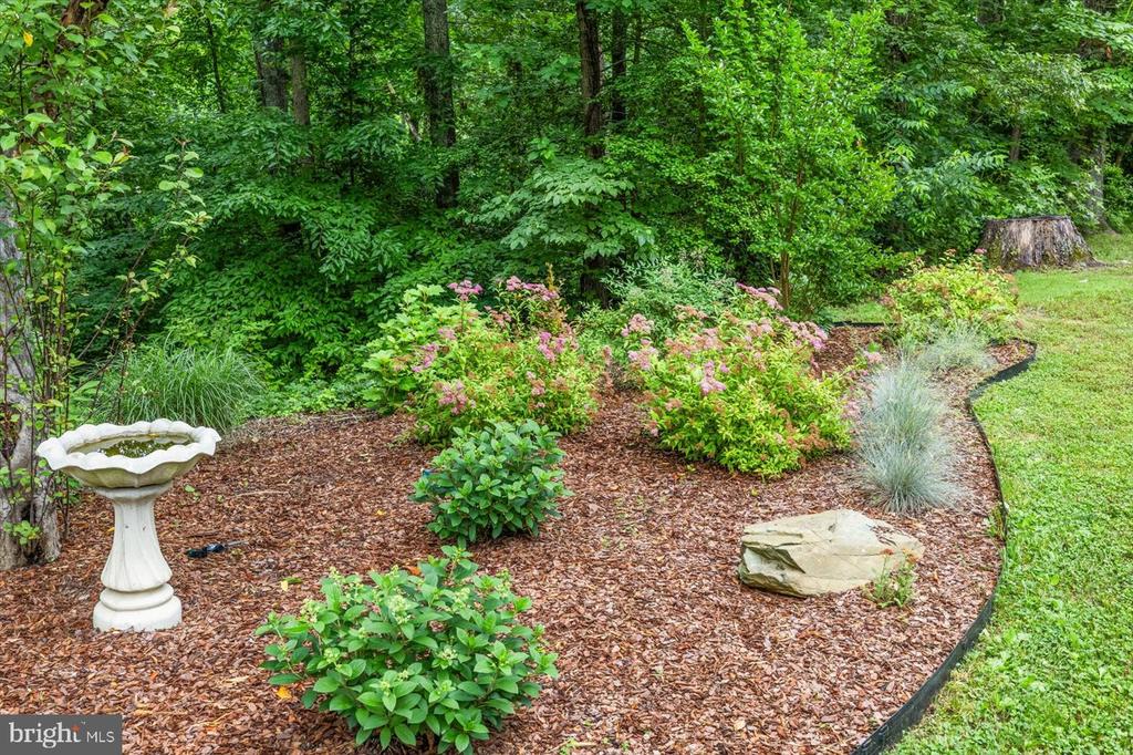 228 DOGWOOD DRIVE