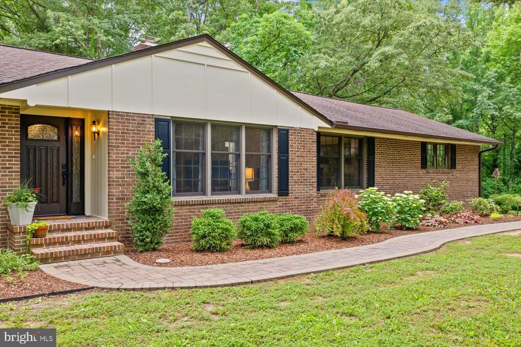 228 DOGWOOD DRIVE