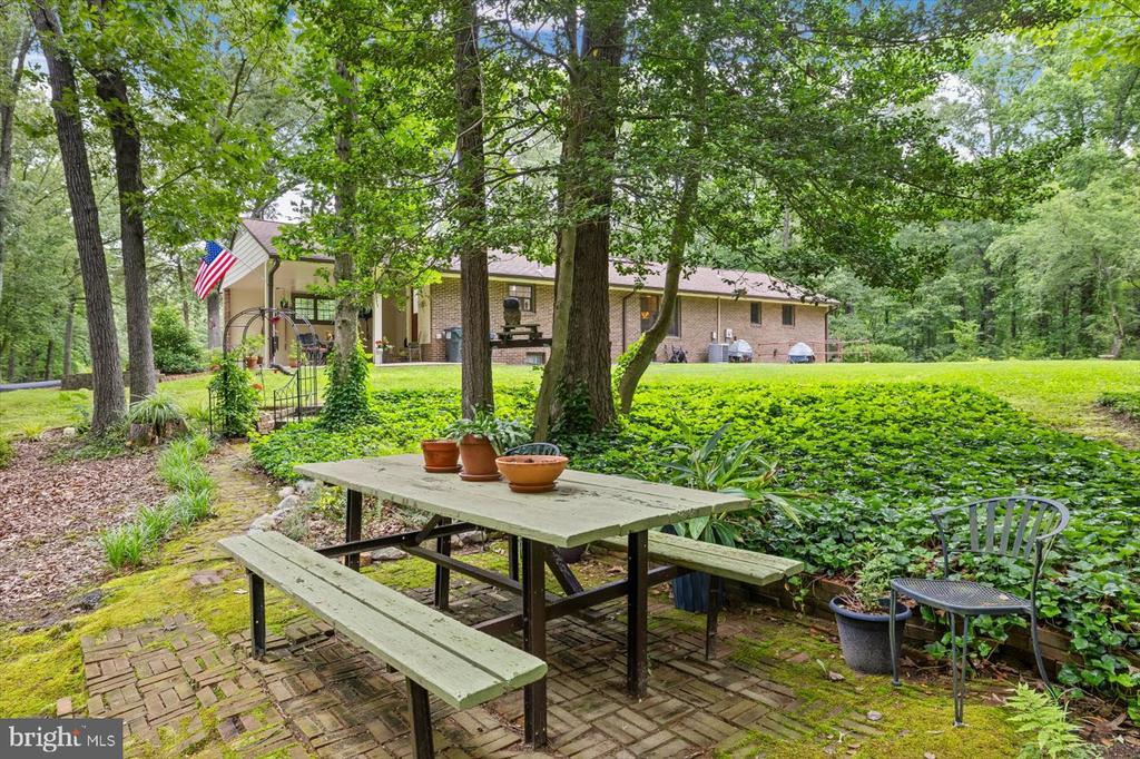 228 DOGWOOD DRIVE