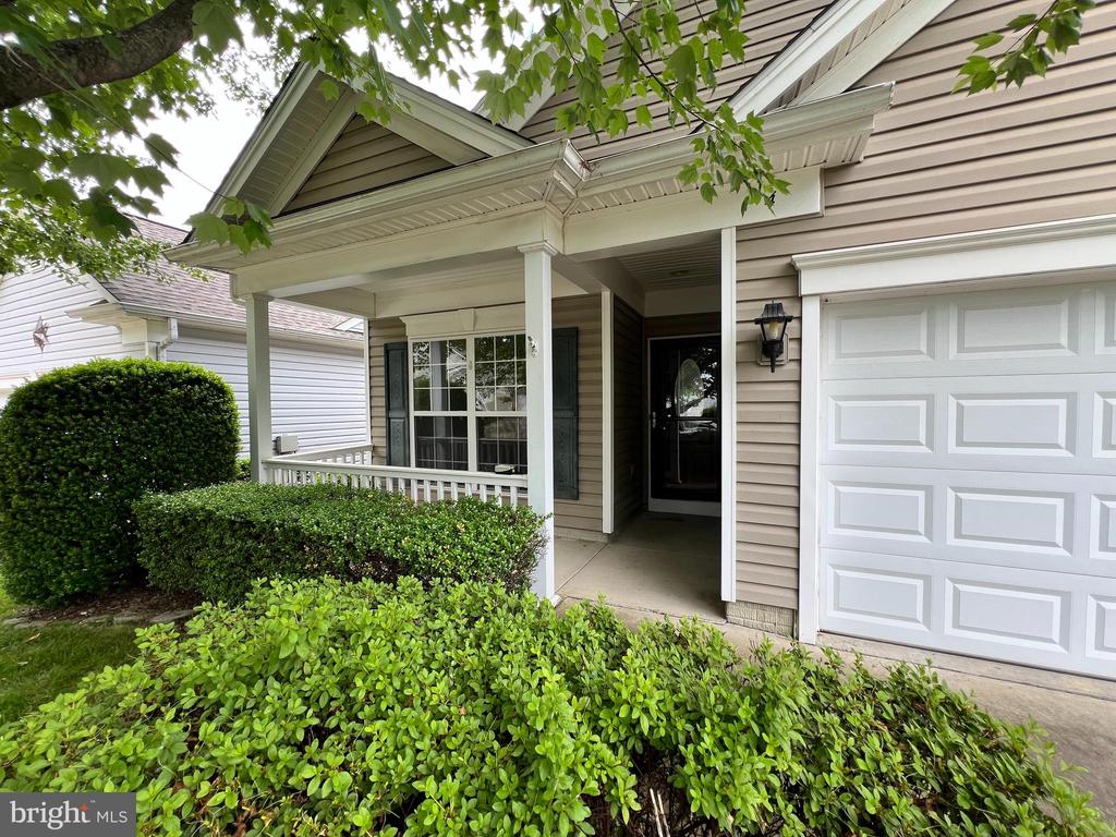 4 VERONA COURT