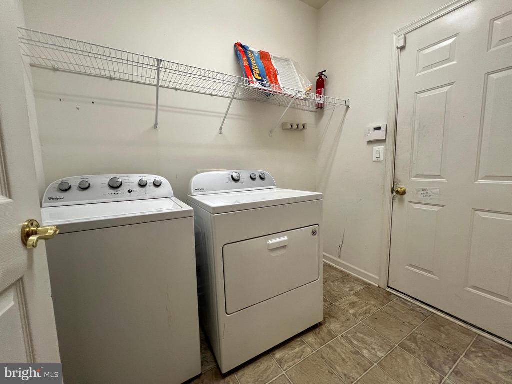 4 VERONA COURT