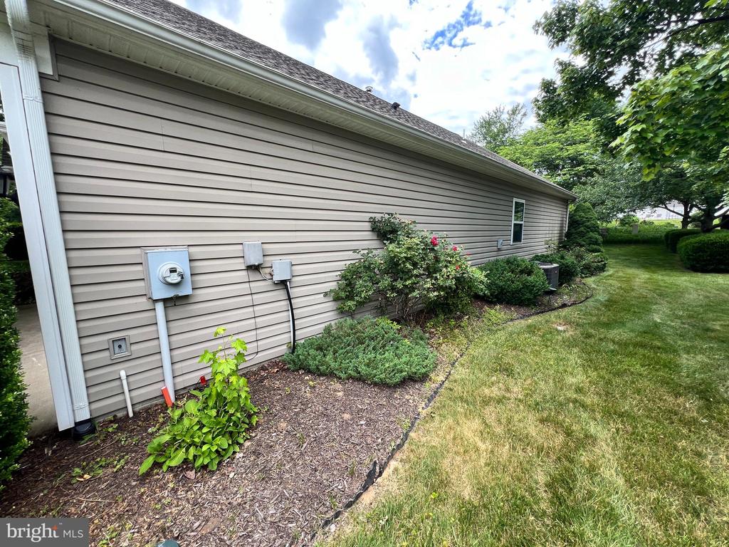 4 VERONA COURT