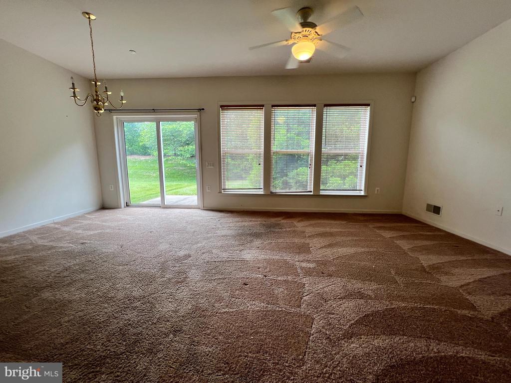 4 VERONA COURT