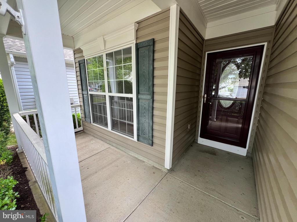 4 VERONA COURT