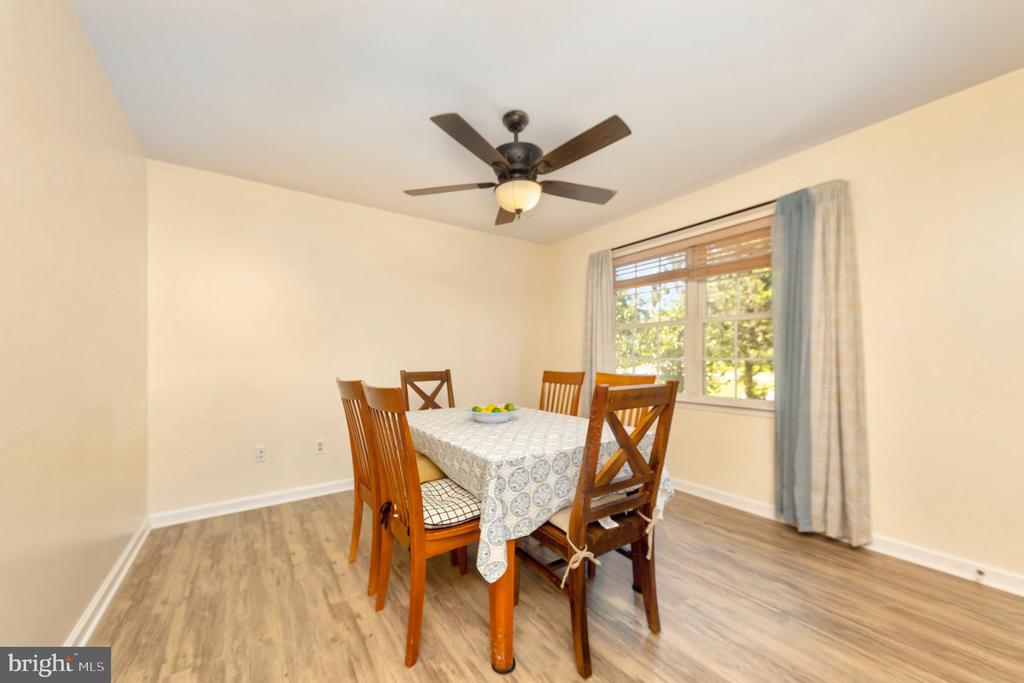36 PLUMOSA DRIVE