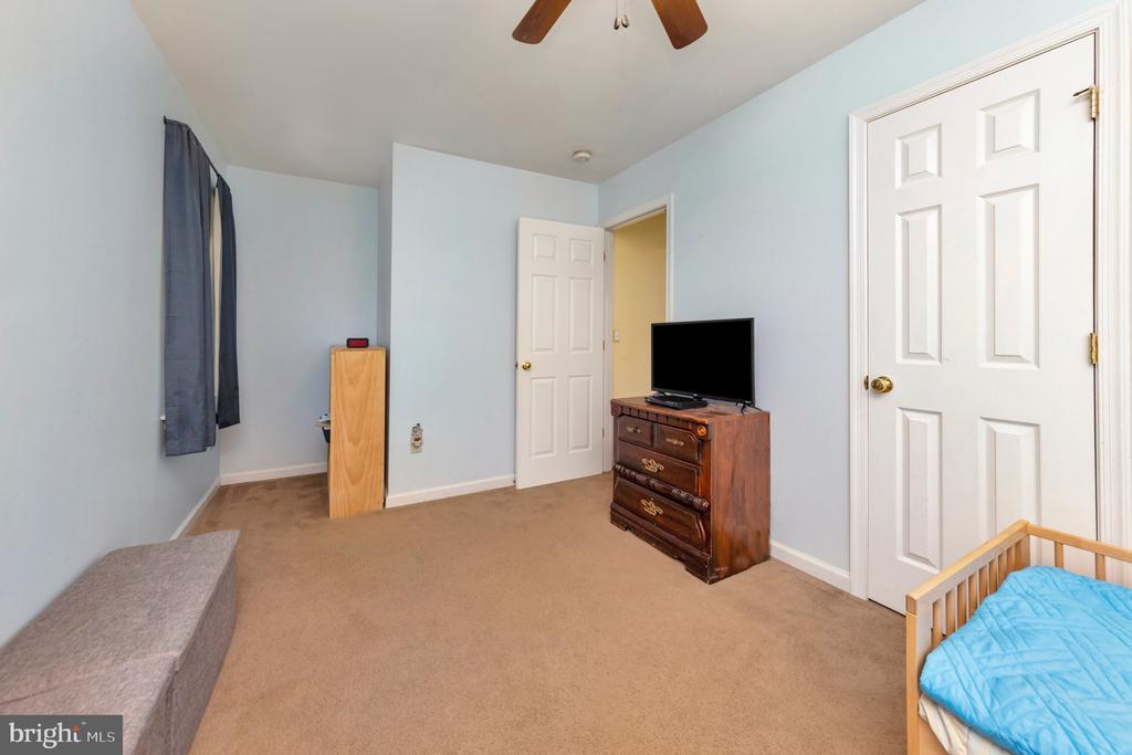 36 PLUMOSA DRIVE