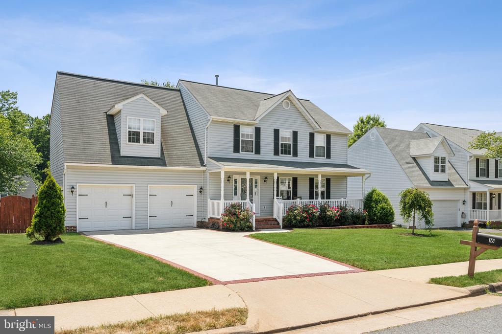 16 SASSAFRAS LANE