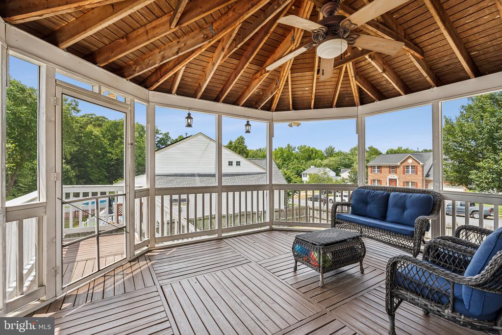 53 LIVE OAK LANE