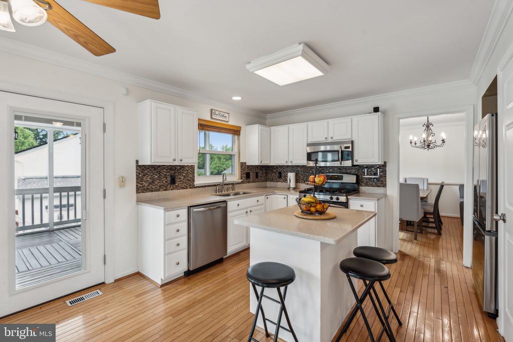 53 LIVE OAK LANE