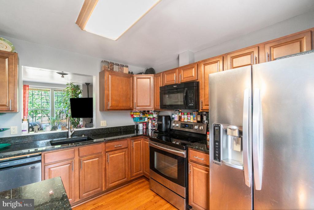 609 PINNACLE DRIVE