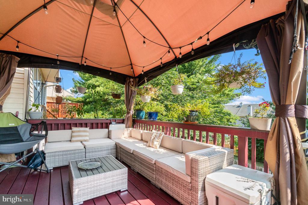 609 PINNACLE DRIVE