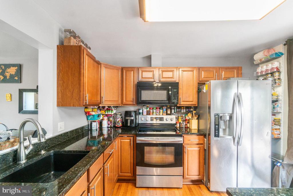 609 PINNACLE DRIVE