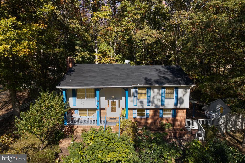 1018 EASTERN VIEW DRIVE