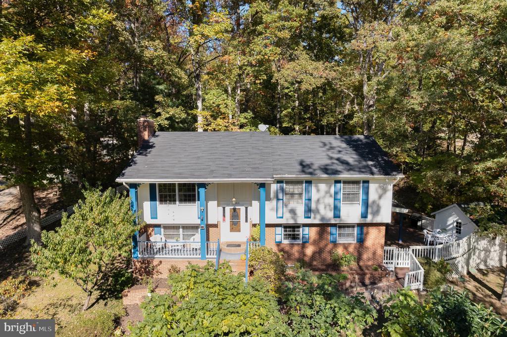 1018 EASTERN VIEW DRIVE