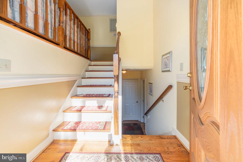 1018 EASTERN VIEW DRIVE