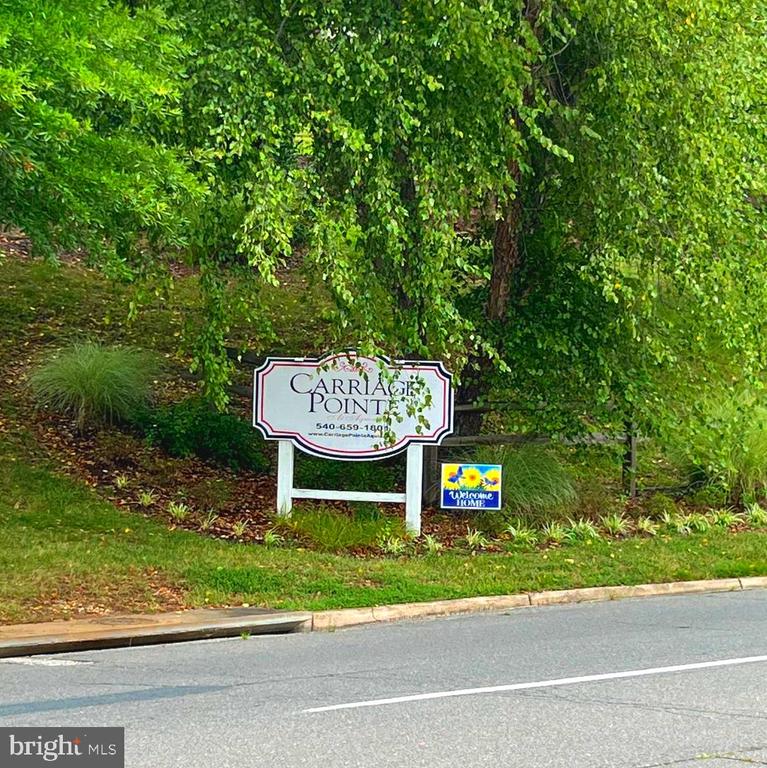 210 WILD OAK LANE 210200
