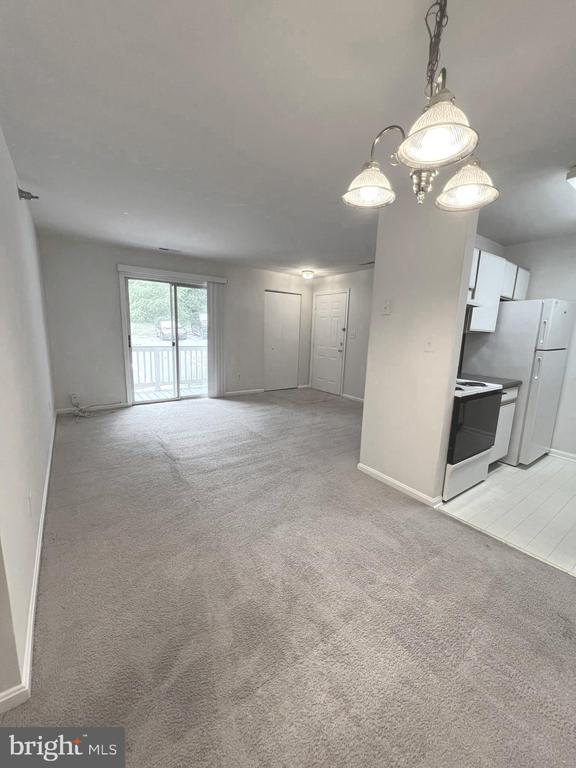 210 WILD OAK LANE 210200