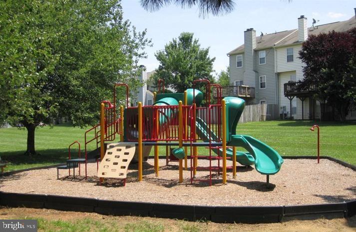 409 W PARK DRIVE