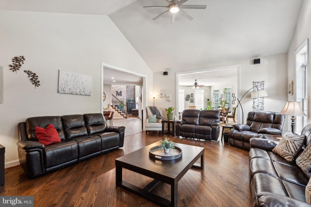 107 ESTATES DRIVE