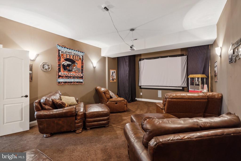 107 ESTATES DRIVE