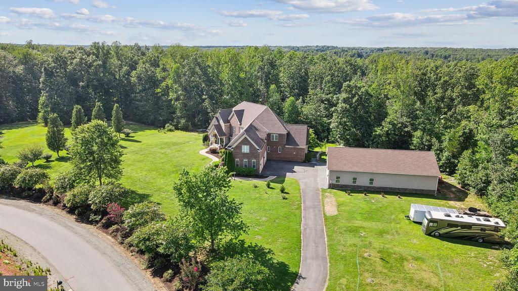 107 ESTATES DRIVE