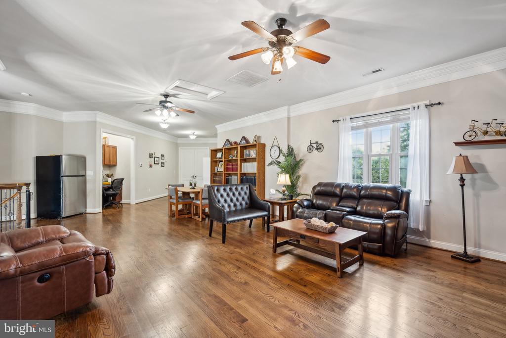 107 ESTATES DRIVE
