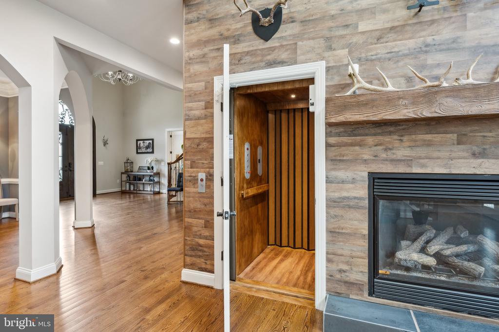 107 ESTATES DRIVE