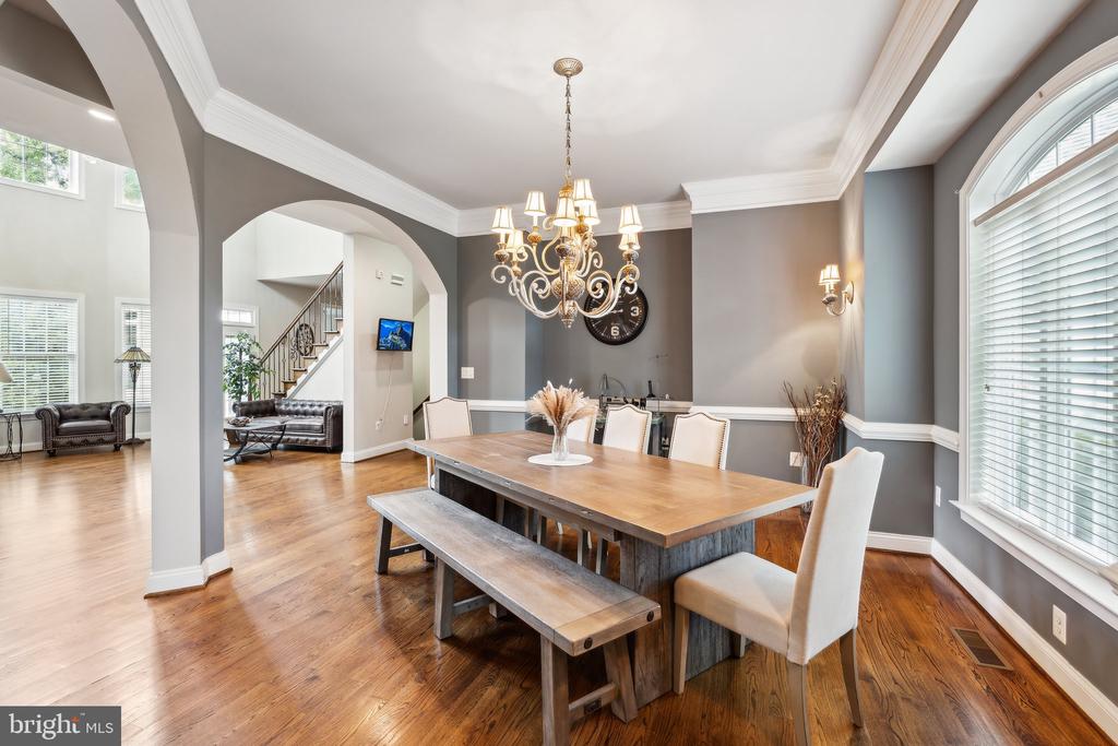 107 ESTATES DRIVE