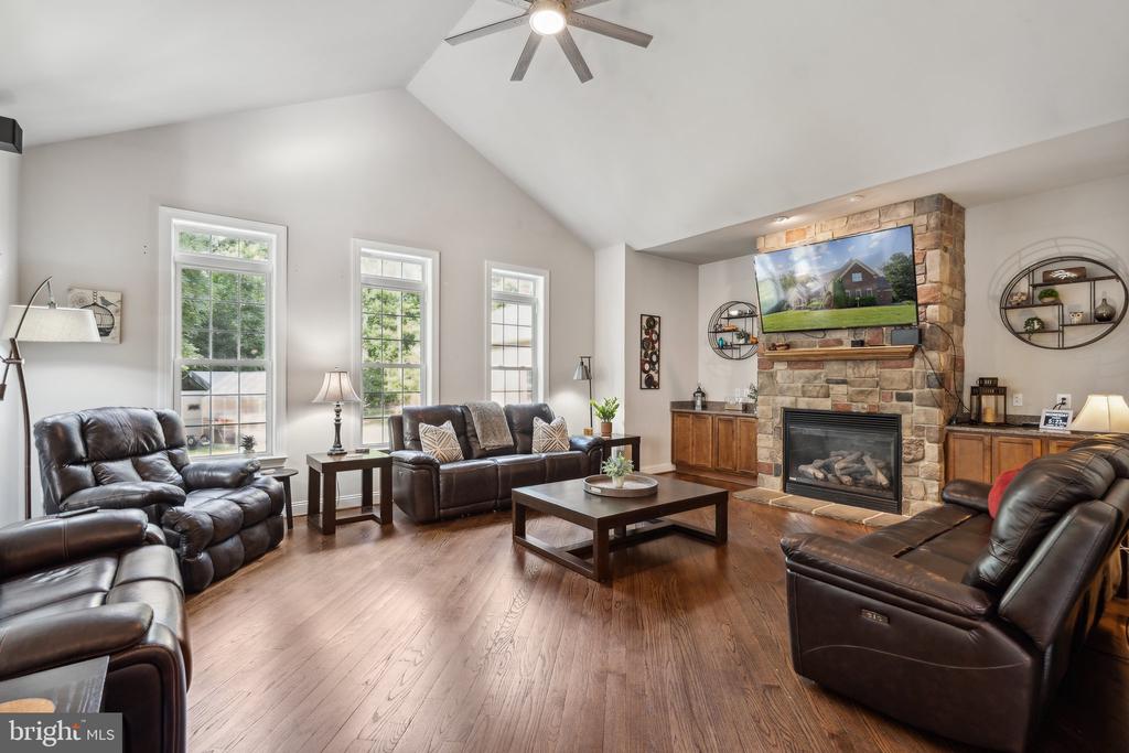 107 ESTATES DRIVE