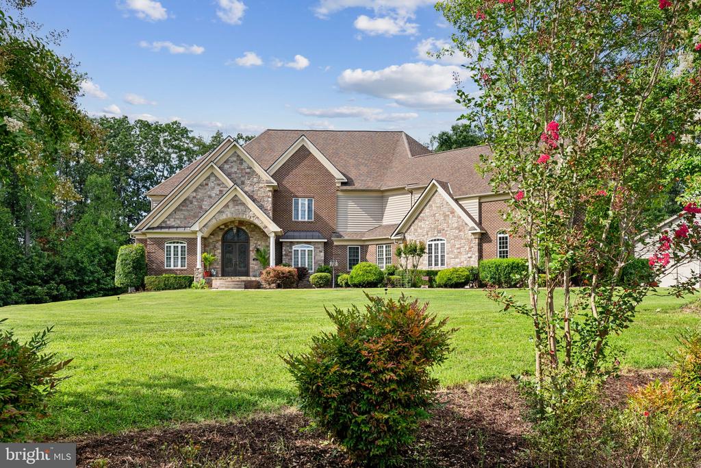 107 ESTATES DRIVE