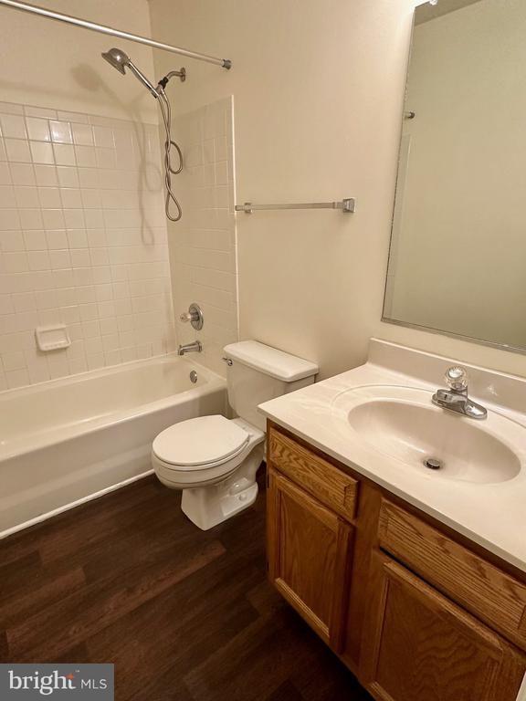 215 PARK BROOK COURT