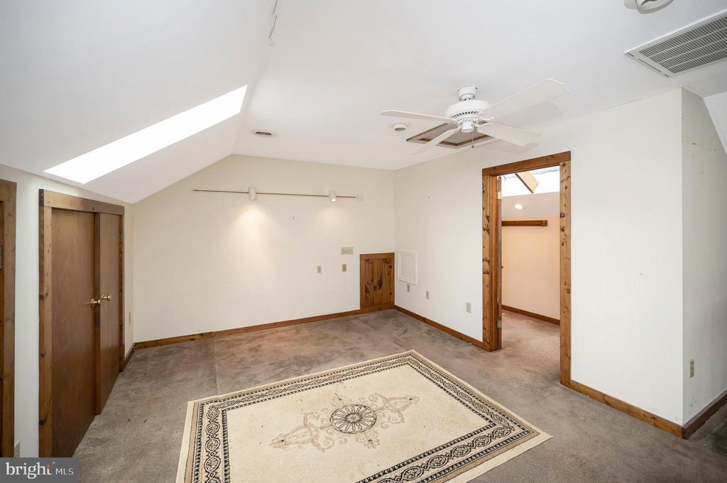 409 WOOD LANDING ROAD