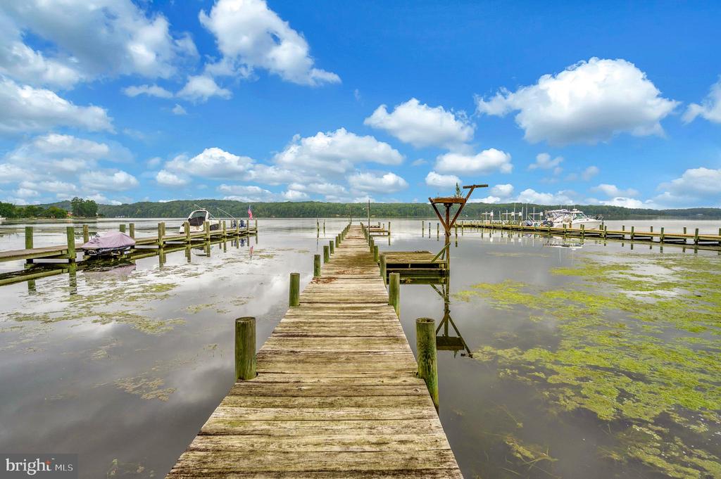 409 WOOD LANDING ROAD