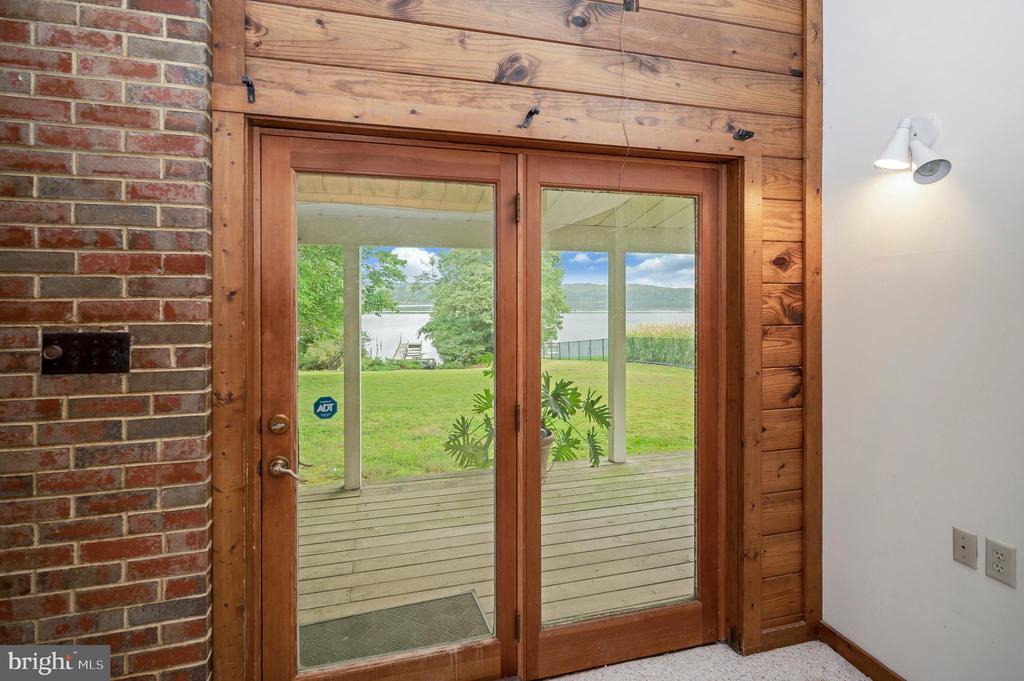409 WOOD LANDING ROAD