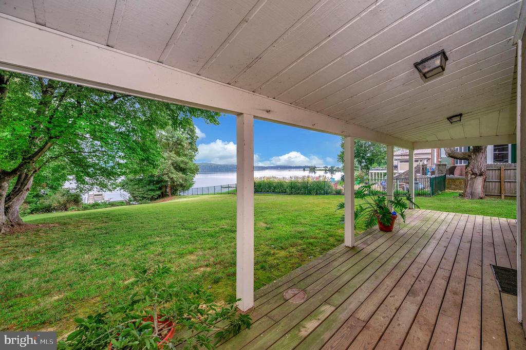 409 WOOD LANDING ROAD