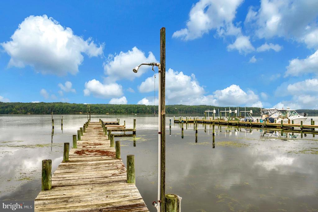 409 WOOD LANDING ROAD