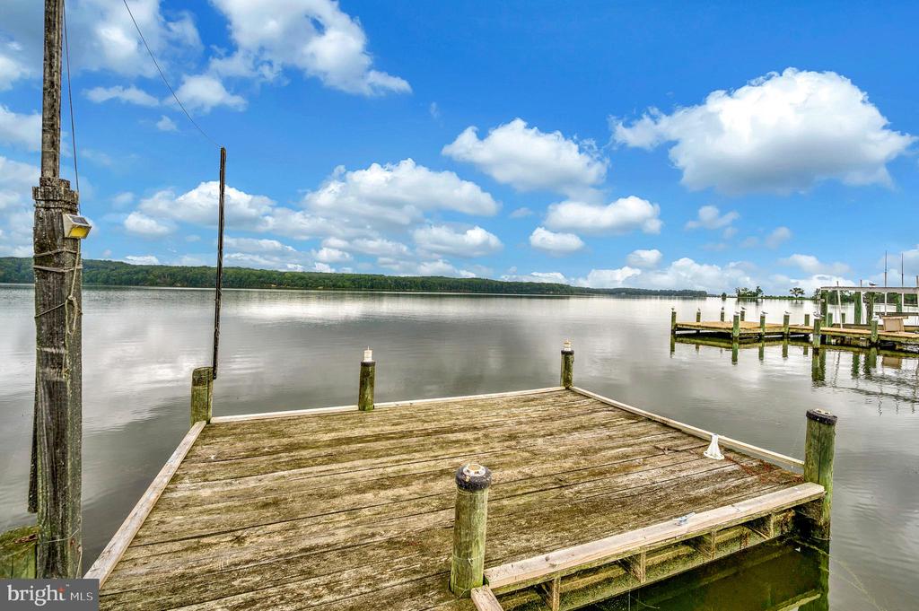 409 WOOD LANDING ROAD