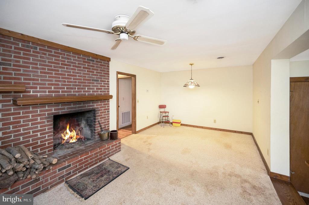 409 WOOD LANDING ROAD