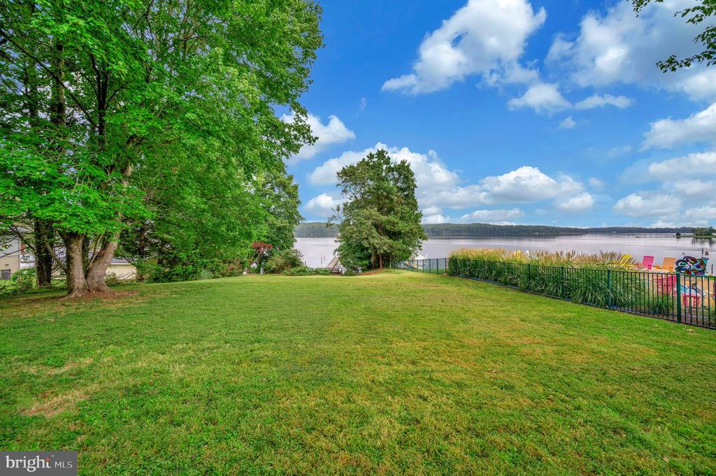 409 WOOD LANDING ROAD