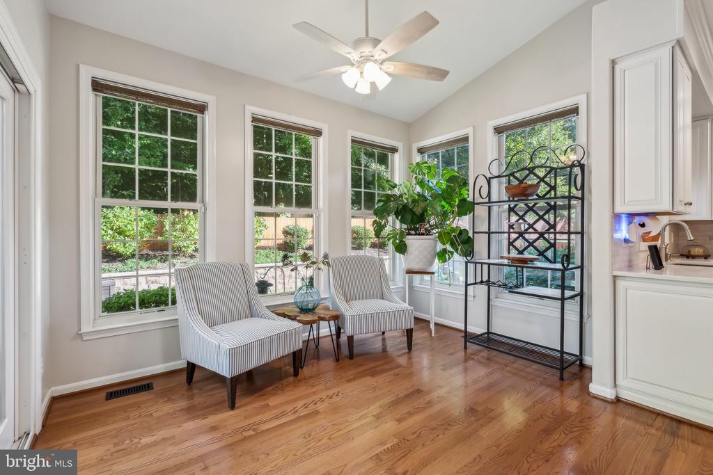 15 BURNINGBUSH COURT